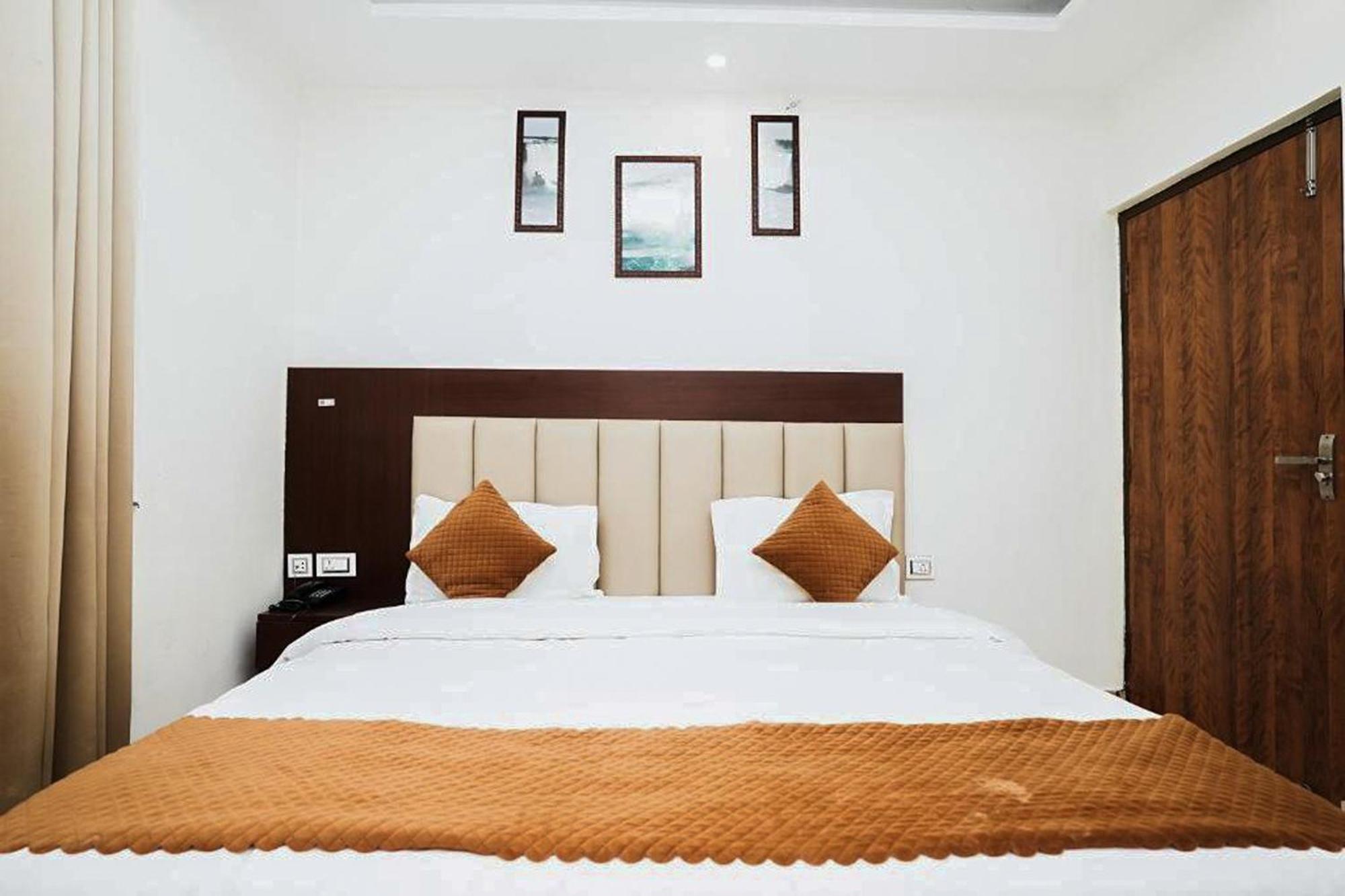 Hotel The 7 Seas Rishīkesh 외부 사진