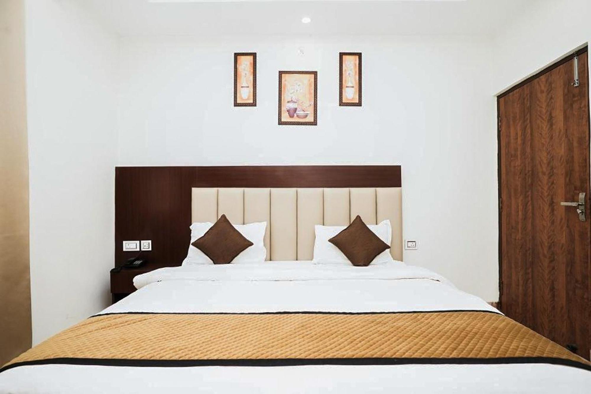 Hotel The 7 Seas Rishīkesh 외부 사진