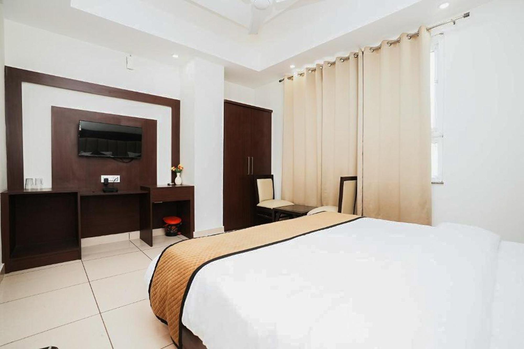 Hotel The 7 Seas Rishīkesh 외부 사진