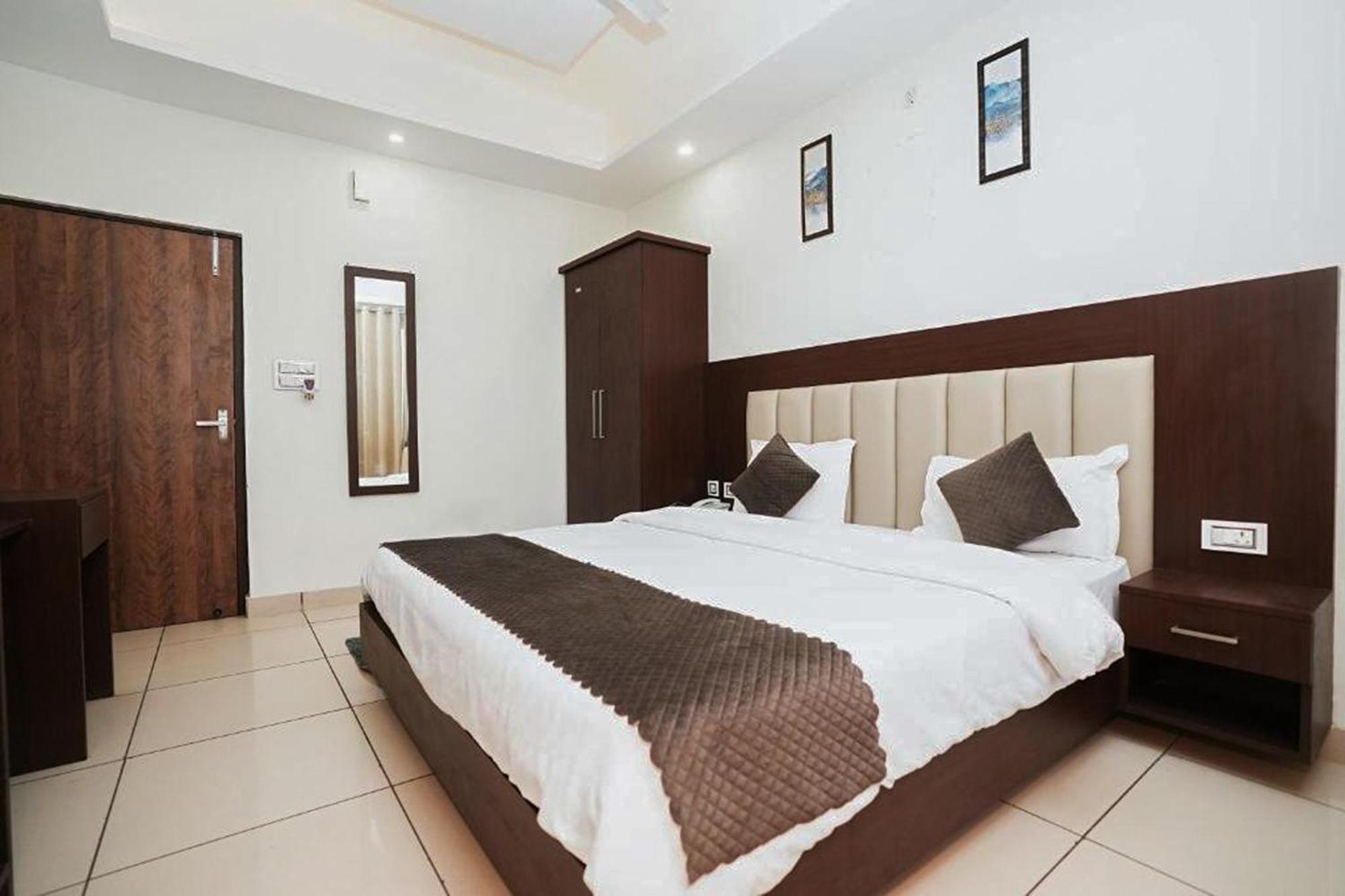 Hotel The 7 Seas Rishīkesh 외부 사진
